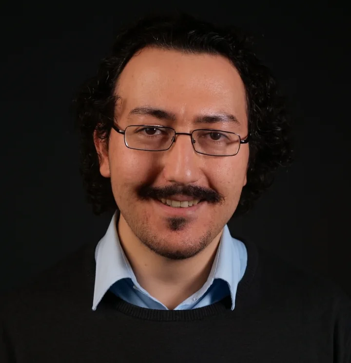 Portrait of Faramarz Kohan